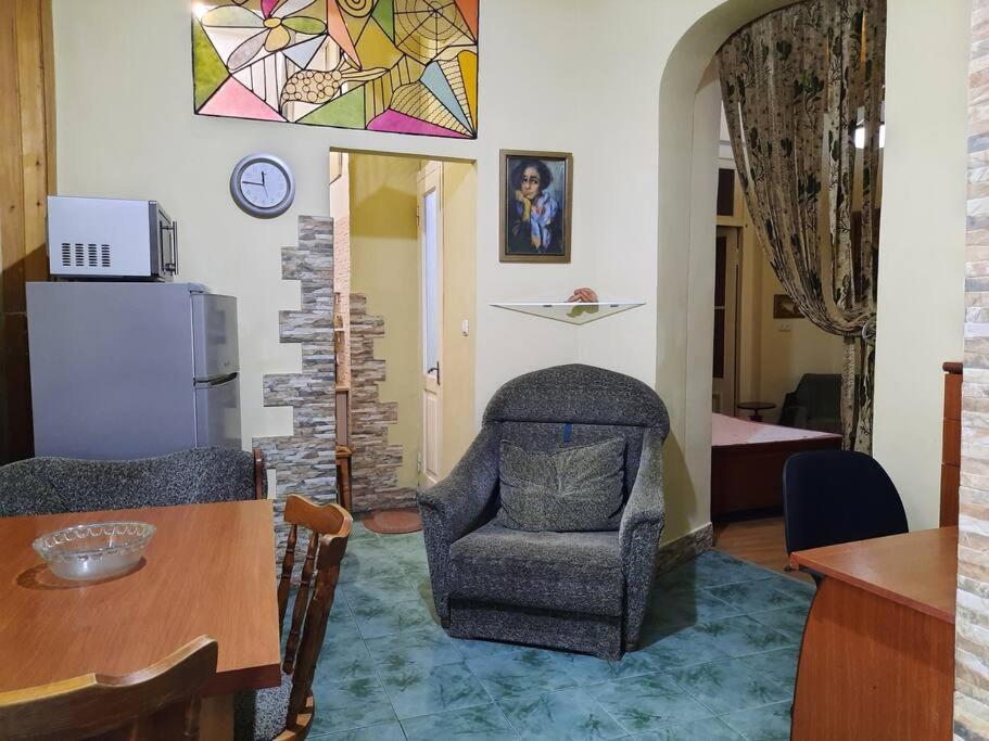 Nataly Apartament-Old Tbilisi Center Экстерьер фото